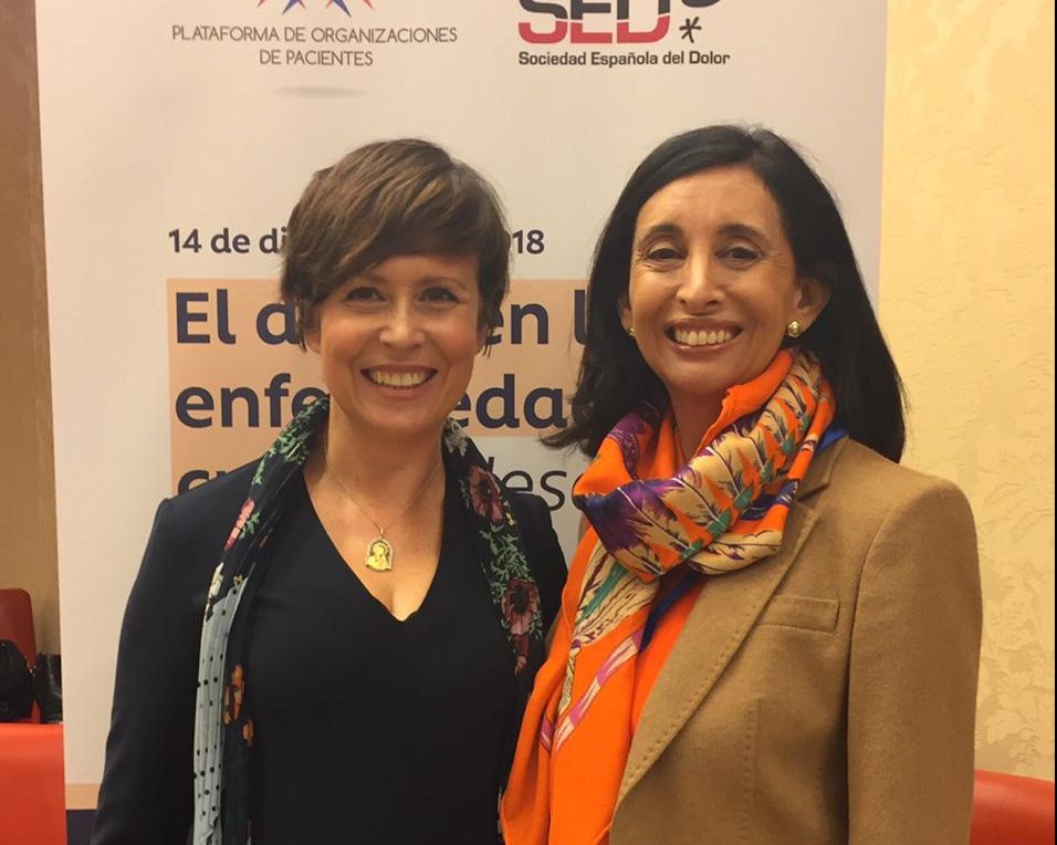 Isabel Colomina con la presidenta de la POP Carina Escobar
